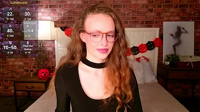 SallyPinkman online show from 19, 10, 2025