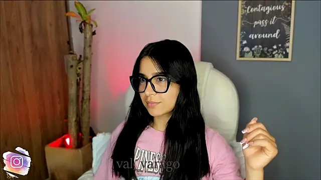 val varago online show from 3, 11, 2025