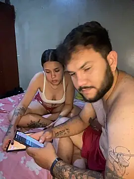 Snapshot of coupleyys chatting on 29, 10, 2025 coupleyys online show from 29, 10, 2025