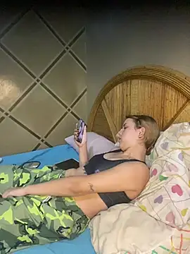 Snapshot of coupleyys chatting on 14, 7, 2026 coupleyys online show from 14, 7, 2026