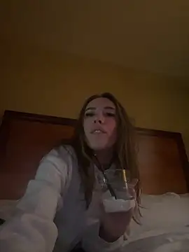 Snapshot of maxxxin3 chatting on 13, 9, 2025 maxxxin3 online show from 13, 9, 2025
