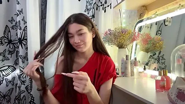 Cuteviola online show from 2, 12, 2025