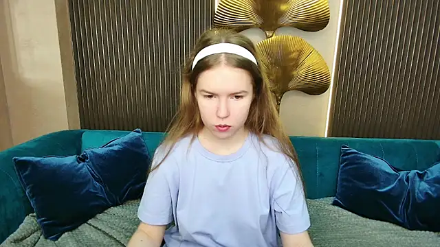 Snapshot of Alida_Brice chatting on 25, 11, 2025 Alida Brice online show from 25, 11, 2025