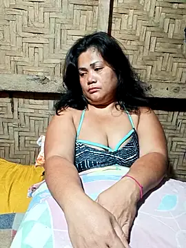 Snapshot of slutty_pinay12 chatting on 11, 11, 2025 slutty pinay12 online show from 11, 11, 2025