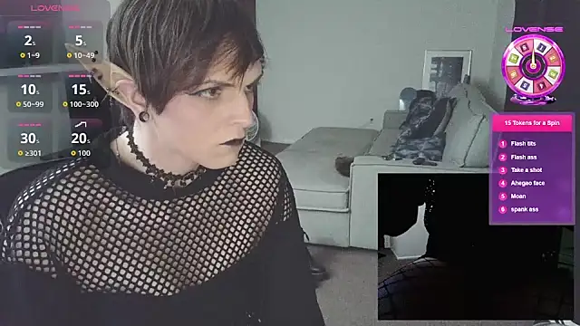 EnbyGamerChick online show from 21, 9, 2025