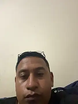 Snapshot of dannybs05 chatting on 7, 11, 2025 dannybs05 online show from 7, 11, 2025