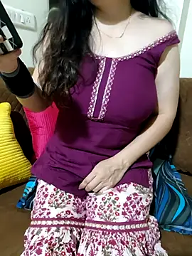 Snapshot of sassy_aly007 chatting on 21, 10, 2025 sassy aly007 online show from 21, 10, 2025