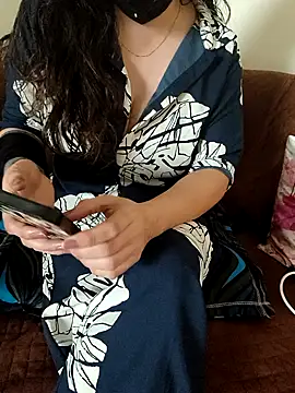 Snapshot of sassy_aly007 chatting on 30, 10, 2025 sassy aly007 online show from 30, 10, 2025