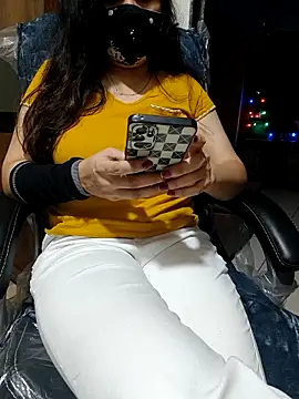 Snapshot of sassy_aly007 chatting on 8, 11, 2025 sassy aly007 online show from 8, 11, 2025