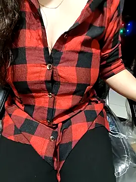 Snapshot of sassy_aly007 chatting on 14, 11, 2025 sassy aly007 online show from 14, 11, 2025