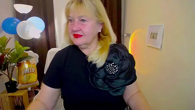 EmmaEllison online show from 17, 9, 2025