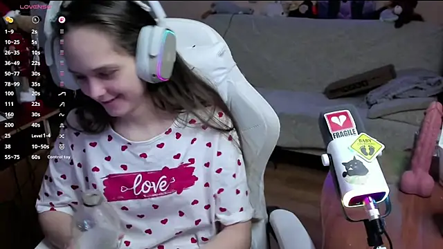 Snapshot of SharybbFace chatting on 17, 1, 2026 SharybbFace online show from 17, 1, 2026