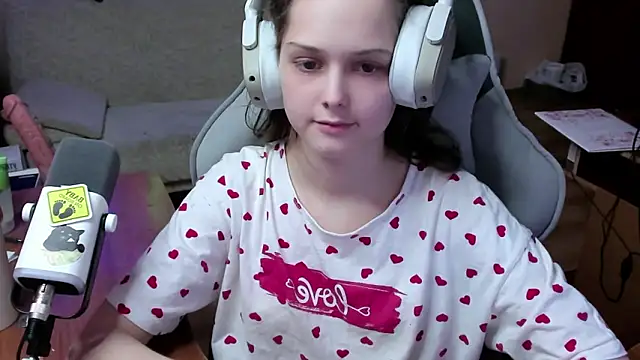 Snapshot of SharybbFace chatting on 6, 2, 2026 SharybbFace online show from 6, 2, 2026