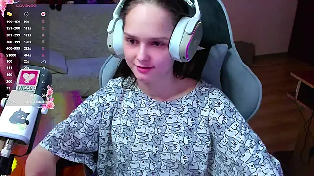 Snapshot of SharybbFace chatting on 28, 2, 2026 SharybbFace online show from 28, 2, 2026