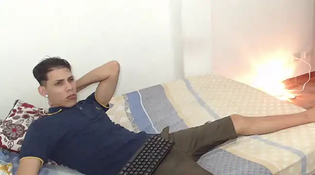 Snapshot of kingfm chatting on 24, 1, 2025 kingfm online show from 24, 1, 2025