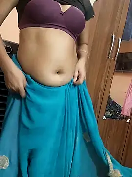 Snapshot of monarani5986 chatting on 29, 5, 2026 monarani5986 online show from 29, 5, 2026