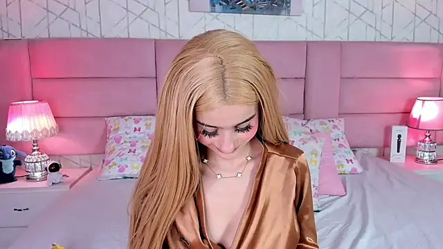 ChloeLaurentt online show from 17, 5, 2026
