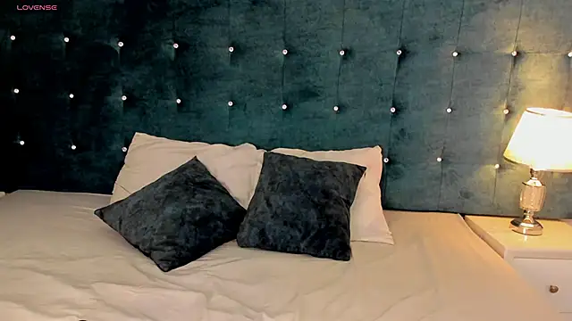 LiilyAdams online show from 25, 11, 2025