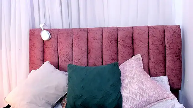 Snapshot of Keiiry_ chatting on 22, 11, 2025 Keiiry online show from 22, 11, 2025