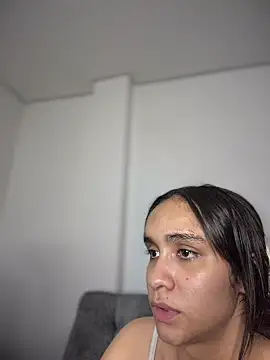 Isabella-Teen online show from 14, 2, 2026