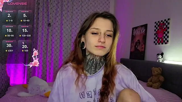 LilithPoison online show from 17, 10, 2025