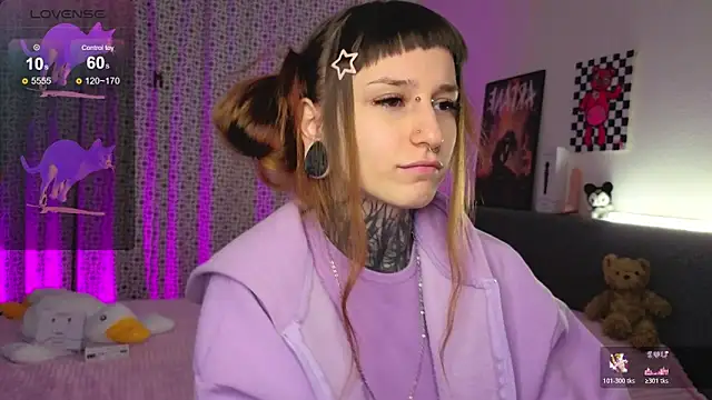 LilithPoison online show from 8, 11, 2025