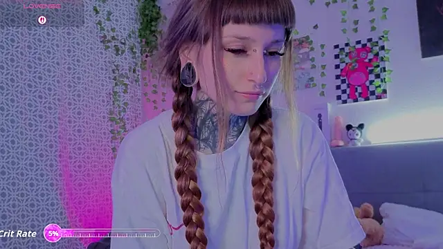 Snapshot of LilithPoison chatting on 16, 7, 2026 LilithPoison online show from 16, 7, 2026