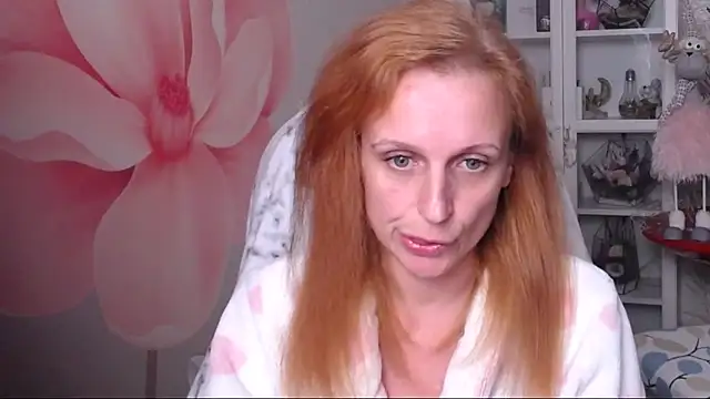 Snapshot of Venus_love1 chatting on 31, 10, 2025 Venus love1 online show from 31, 10, 2025