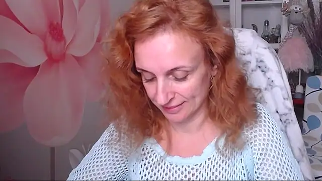 Snapshot of Venus_love1 chatting on 14, 11, 2025 Venus love1 online show from 14, 11, 2025