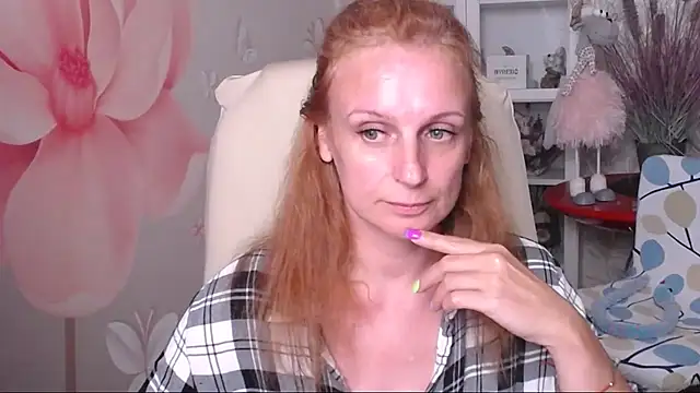 Snapshot of Venus_love1 chatting on 18, 6, 2026 Venus love1 online show from 18, 6, 2026