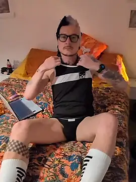 cruiserpup online show from 10, 11, 2025