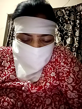 Love-890 online show from 6, 11, 2025