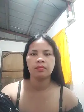 Snapshot of sweet_bella16 chatting on 18, 9, 2025 sweet bella16 online show from 18, 9, 2025