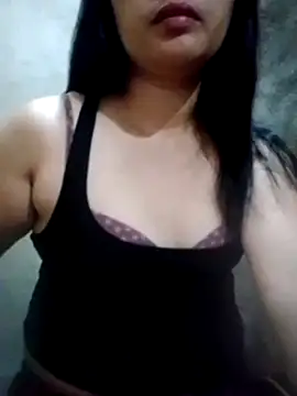 Snapshot of sweet_bella16 chatting on 13, 10, 2025 sweet bella16 online show from 13, 10, 2025