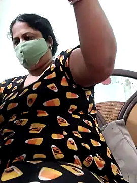 Mmm143 online show from 19, 10, 2025