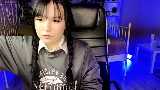 Snapshot of Aurora_Gilbert chatting on 20, 10, 2025 Aurora Gilbert online show from 20, 10, 2025