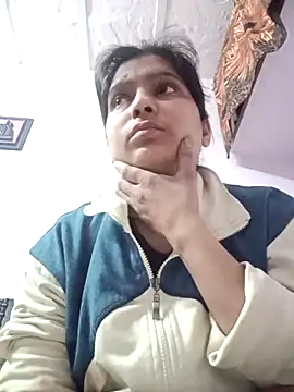 aliya-jaan71 online show from 5, 2, 2026