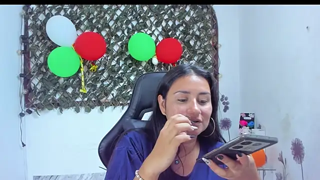 Luna021 1 online show from 3, 11, 2025