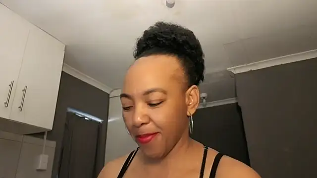 Lillyan N online show from 5, 2, 2026