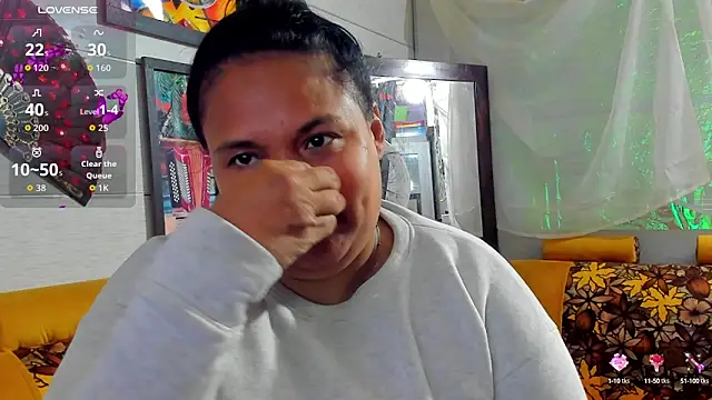 Snapshot of Girl_luna_ chatting on 11, 10, 2025 Girl luna online show from 11, 10, 2025