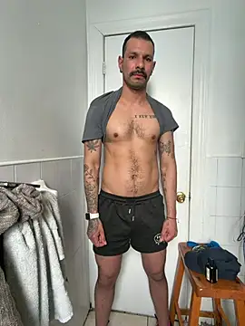 latinoxx1992 online show from 7, 2, 2026