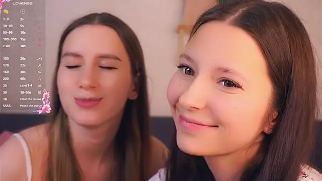 GabrielleLynchard online show from 18, 11, 2025