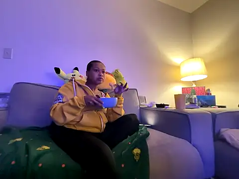 Snapshot of GoddessFatPuss chatting on 17, 9, 2025 GoddessFatPuss online show from 17, 9, 2025