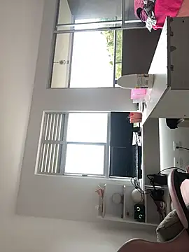 Susy spark online show from 13, 10, 2025