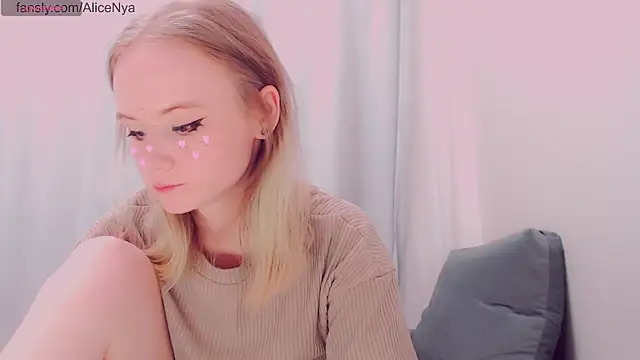 AliceNya cute online show from 15, 12, 2025