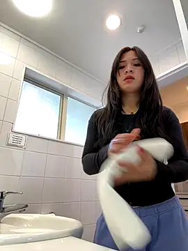 Snapshot of ZoeyJohnson chatting on 26, 10, 2025 ZoeyJohnson online show from 26, 10, 2025