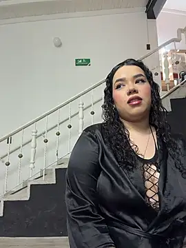 krisstenSantos online show from 10, 3, 2026