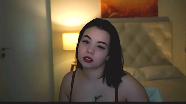 Snapshot of leslierowe_ chatting on 24, 9, 2025 leslierowe online show from 24, 9, 2025