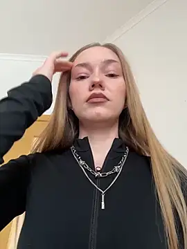 Snapshot of MilaMoone chatting on 13, 2, 2026 MilaMoone online show from 13, 2, 2026