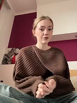 Snapshot of MilaMoone chatting on 25, 2, 2026 MilaMoone online show from 25, 2, 2026